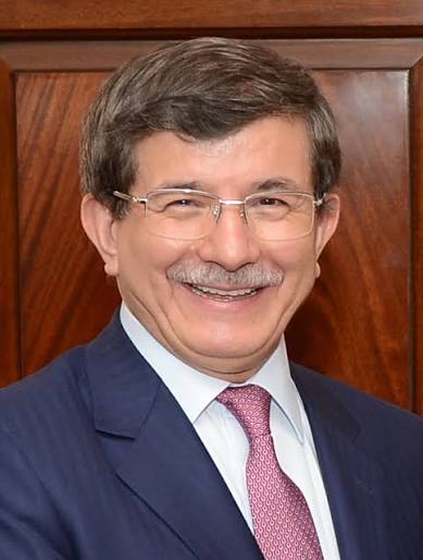 You are currently viewing Ahmet Davutoğlu siyaset defterini kapattı, ama…